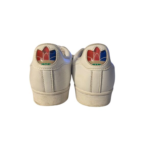 Boys Adidas Superstar Pure Cloud White Size 5.5 (equivalent to women's 7.5) - Picture 7 of 9